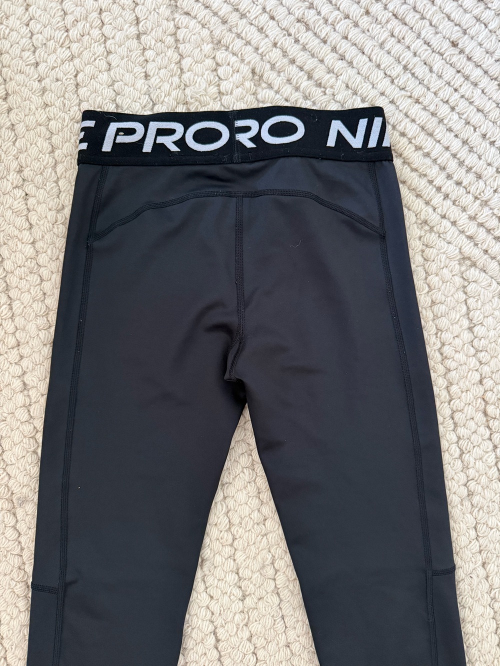 Nike Pro Girls Black Athletic Leggings
Youth Large (YL) - Picture 4 of 7